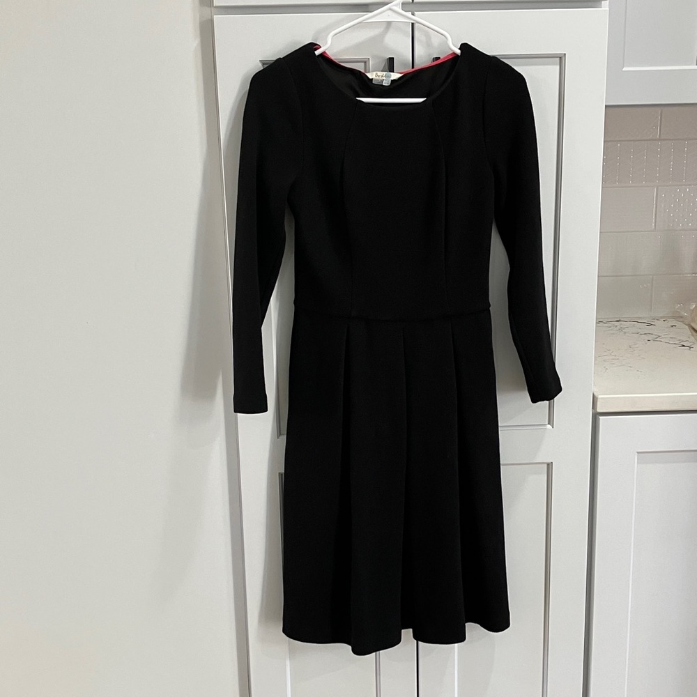 Boden Women's Size 4 Long Black Minimalist Formal Long Sleeve‎ Midi Dress